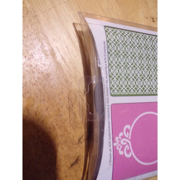 Sizzix Embossing Folders Circle Frame & Sparkling Set #657715 - Picture 4 of 4